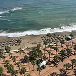 Centro Y Playa * Фуенхірола